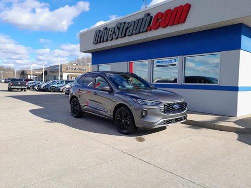 2025 Ford Escape ST-Line Elite