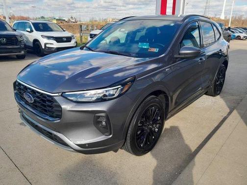 2025 Ford Escape ST-Line Elite