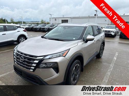 Champagne Silver Metallic 2026 Nissan Rogue SV