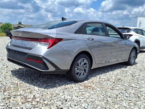 2025 Hyundai ELANTRA HEV Blue