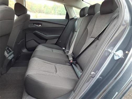 2025 Honda Accord LX 1.5T