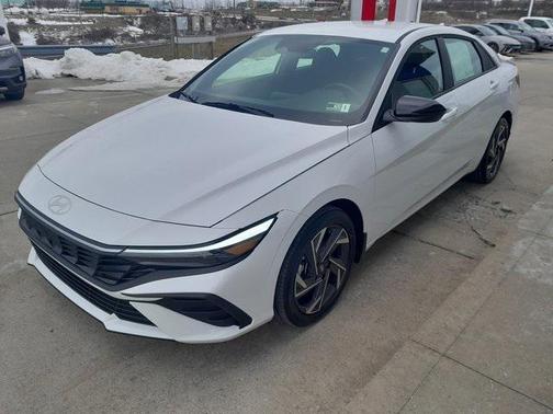 2025 Hyundai ELANTRA HEV SEL Sport