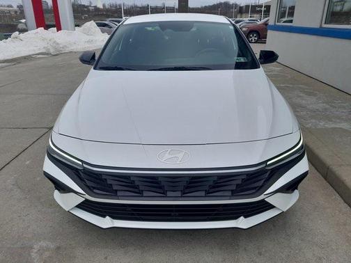 2025 Hyundai ELANTRA HEV SEL Sport