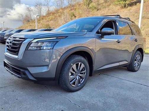 2025 Nissan Pathfinder SV 4WD