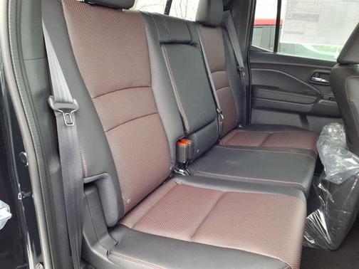 Crystal Black Pearl 2026 Honda Ridgeline Black