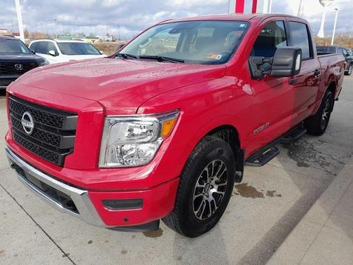 2024 Nissan Titan SV