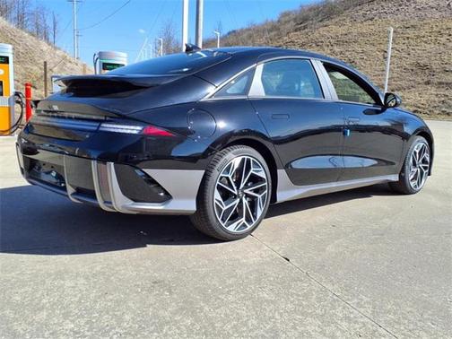 2025 Hyundai IONIQ 6 SEL