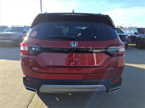2025 Honda Pilot Touring 8-Passenger