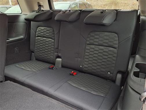 2025 Nissan Pathfinder S 4WD