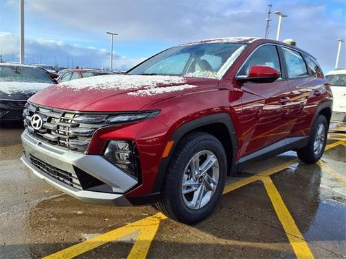 2026 Hyundai TUCSON SE