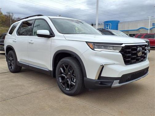 2025 Honda Pilot Touring 8-Passenger
