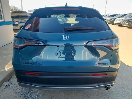 Nordic Forest Pearl 2027 Honda HR-V Sport AWD
