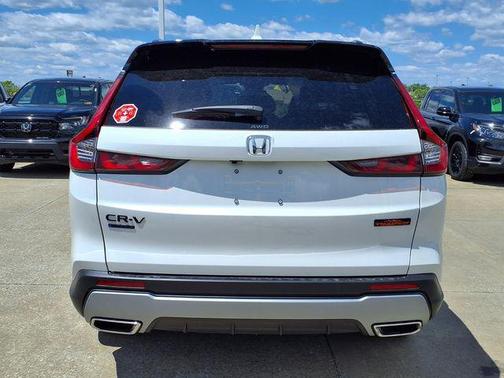 Platinum White Pearl 2026 Honda CR-V Hybrid TrailSport AWD