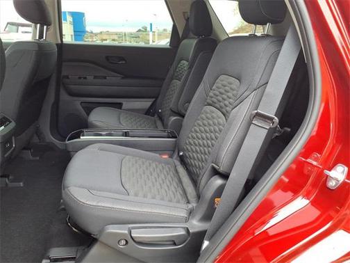 2025 Nissan Pathfinder SV 4WD