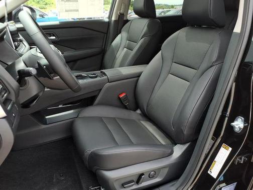 Super Black 2026 Nissan Rogue Dark Armor