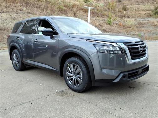 2025 Nissan Pathfinder S 4WD