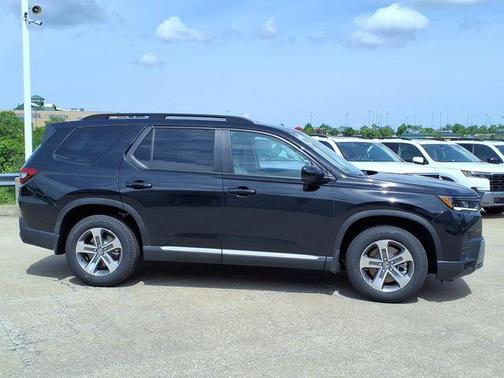 Crystal Black Pearl 2026 Honda Pilot EX-L