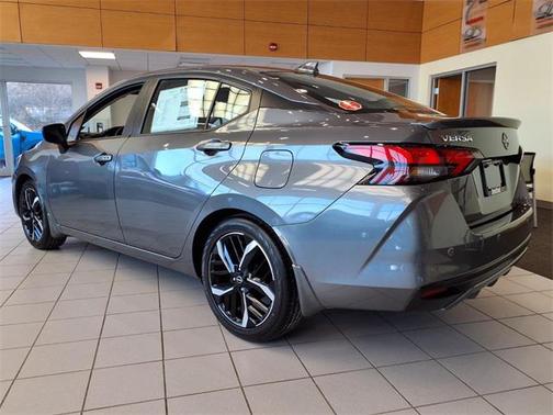2025 Nissan Versa 1.6 S