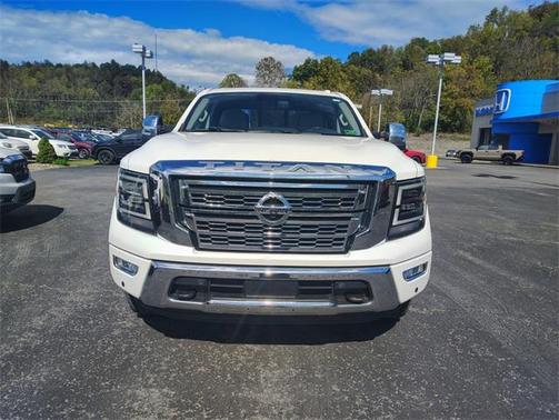 2020 Nissan Titan SL