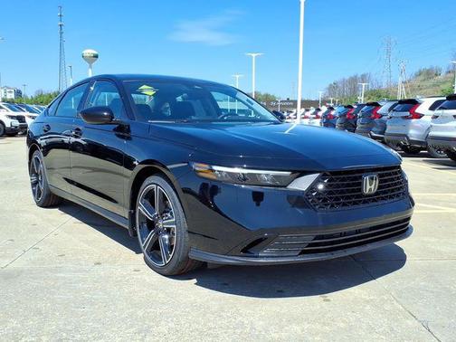 Crystal Black Pearl 2026 Honda Accord SE