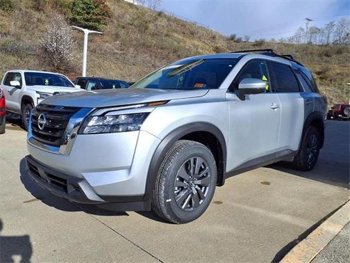 2025 Nissan Pathfinder SV 4WD