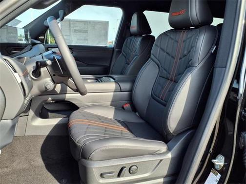 2025 Nissan Armada PRO-4X 4WD