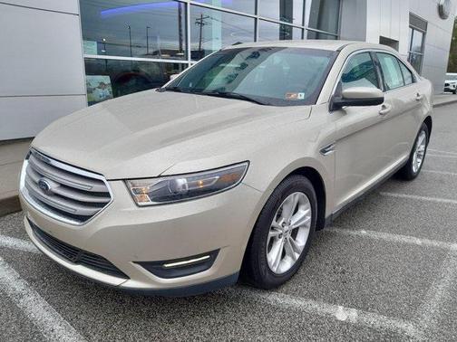 2017 Ford Taurus SEL