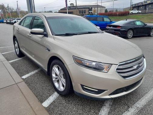 2017 Ford Taurus SEL