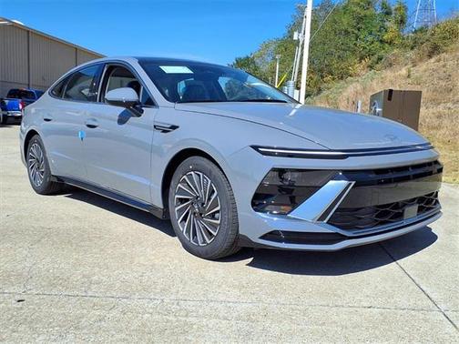 2026 Hyundai SONATA Hybrid SE