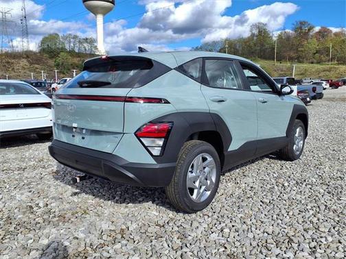 2026 Hyundai KONA SE
