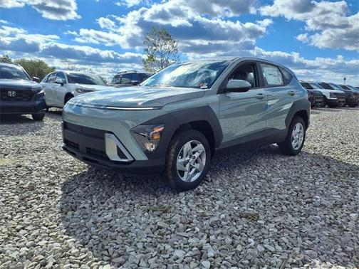 2026 Hyundai KONA SE