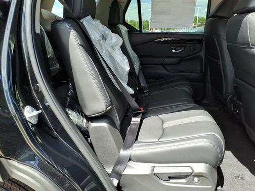 Crystal Black Pearl 2026 Honda Pilot EX-L
