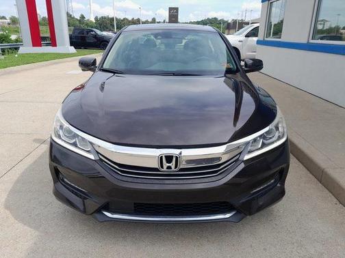 2017 Honda Accord EX-L w/Navigation & Honda Sensing