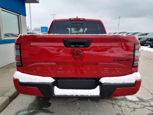 2024 Nissan Frontier PRO-4X