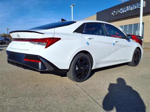 2026 Hyundai ELANTRA Sport