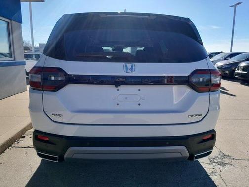 2023 Honda Pilot Touring 8-Passenger