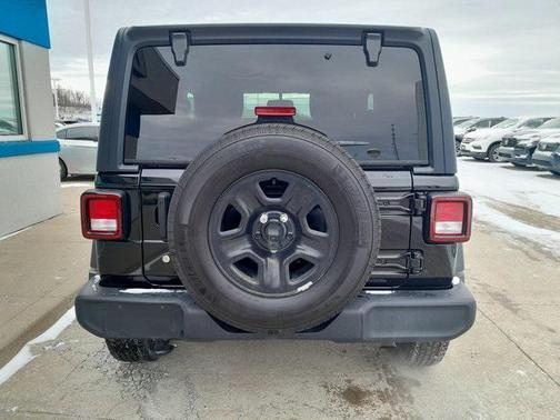 2022 Jeep Wrangler Sport