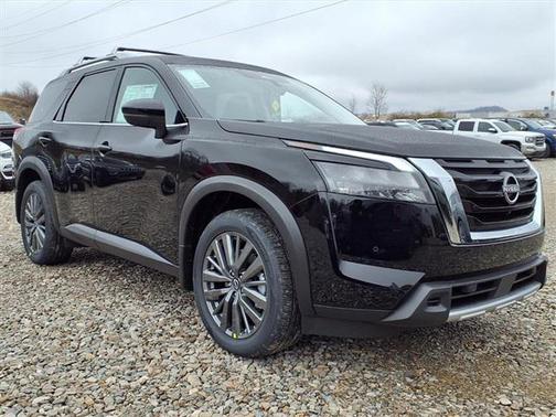 2025 Nissan Pathfinder SL 4WD