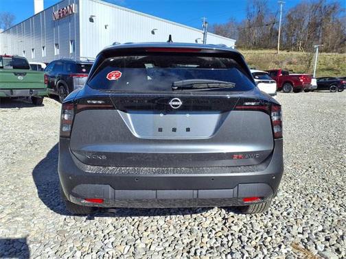 2026 Nissan Kicks SR