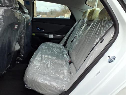 2026 Hyundai ELANTRA HEV Limited