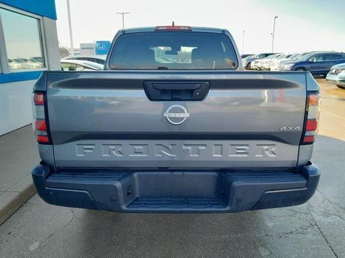 2025 Nissan Frontier S