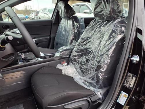 2025 Hyundai ELANTRA HEV SEL Sport