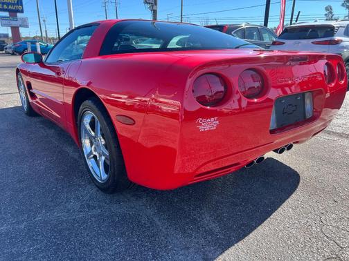 2001 Chevrolet Corvette Base