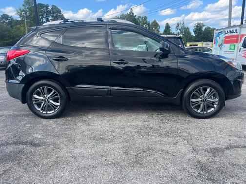 2015 Hyundai TUCSON SE