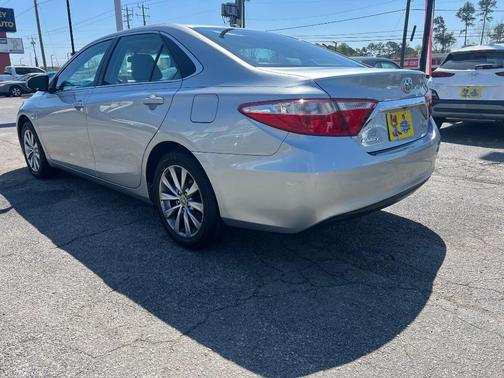 2016 Toyota Camry XLE