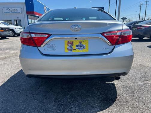 2016 Toyota Camry XLE