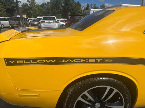 2012 Dodge Challenger SRT8 392