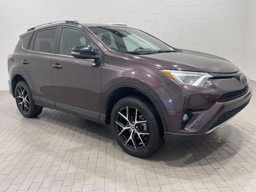 2017 Toyota RAV4 SE