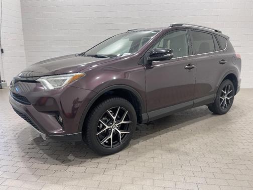 2017 Toyota RAV4 SE