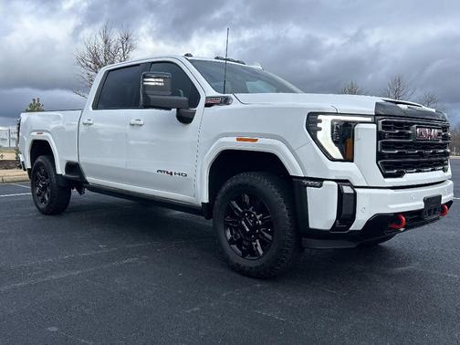 2024 GMC Sierra 2500 AT4